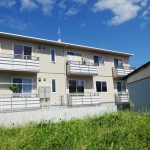 南向きで日当たりの良い建物です。(外観)