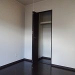 南側洋室5.9帖収納(内装)