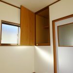 2階洋室9帖の階段上収納