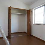 南側洋室6帖の収納(内装)