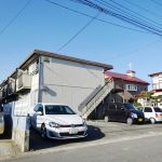 周辺は静かな住宅地になります。(外観)