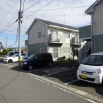 敷地が広いので駐車しやすい駐車場