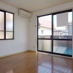 7.3帖の洋室。広々しており明るいです。(内装)