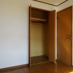 南側洋室4.5帖の収納(内装)