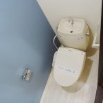 シャワー付きトイレ