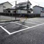 広くて停めやすい駐車場
