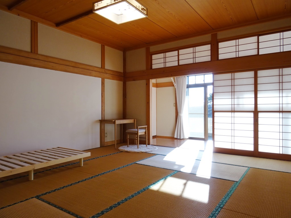 C号室　15帖 (内装)