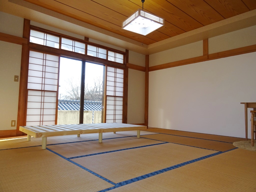 D号室　11帖 (内装)