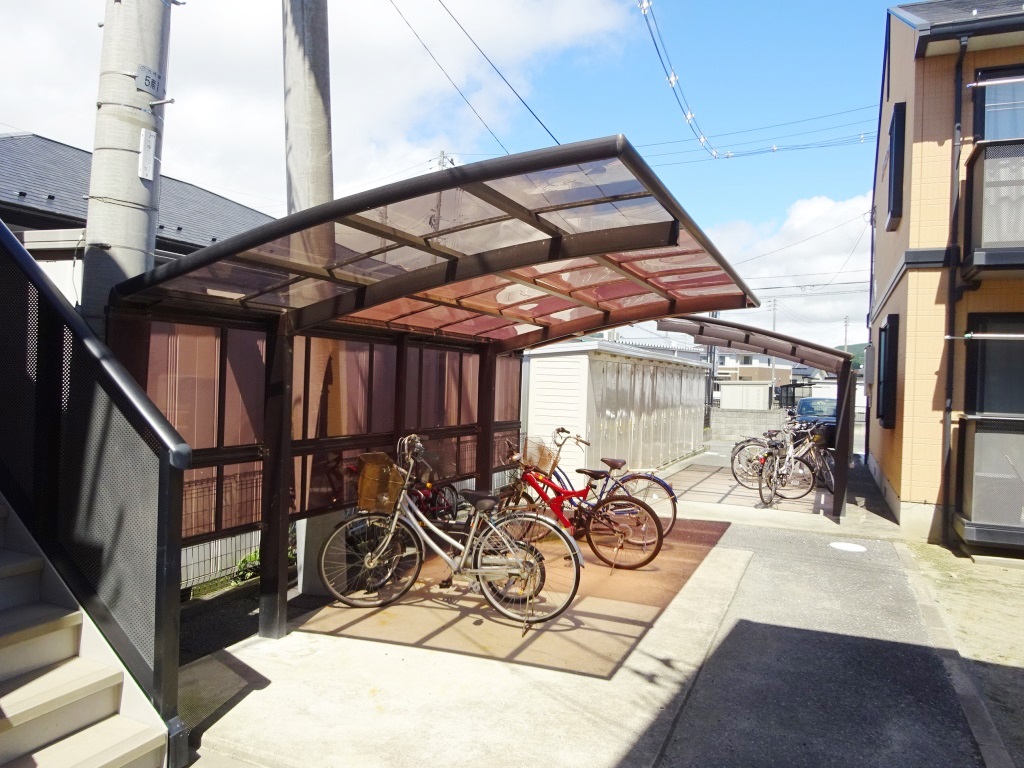 屋根付き駐輪場