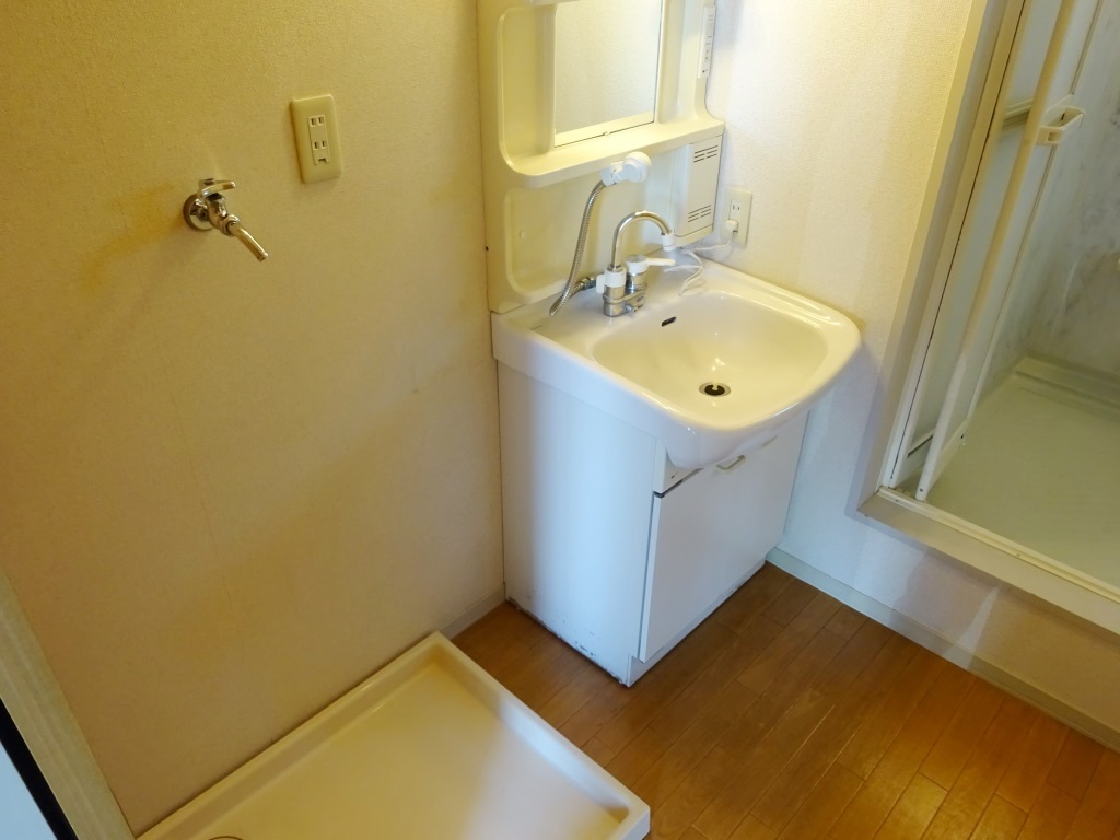 シャワー付き洗面台
