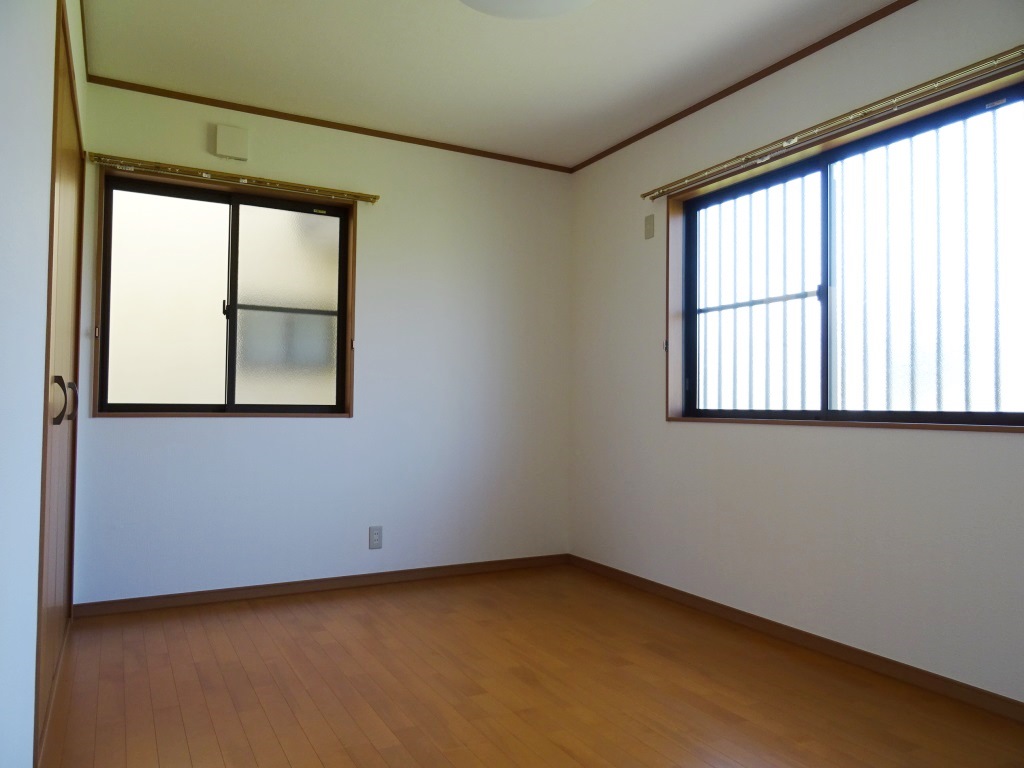 北側6帖洋室 (内装)