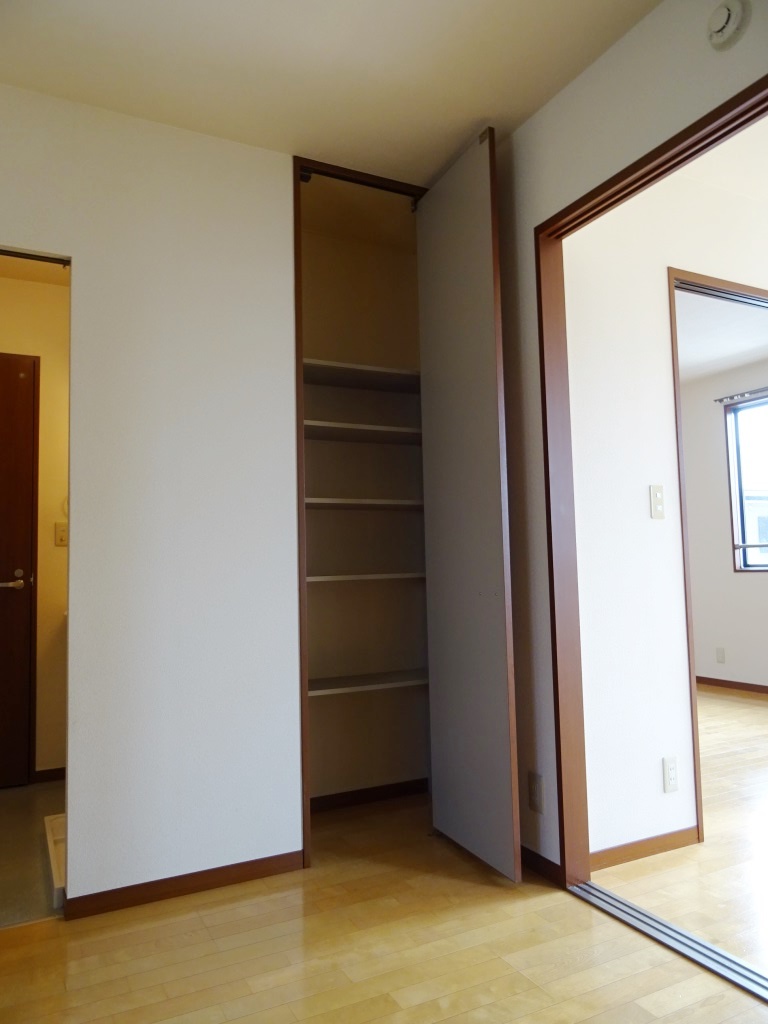 ＤＫの収納 (内装)