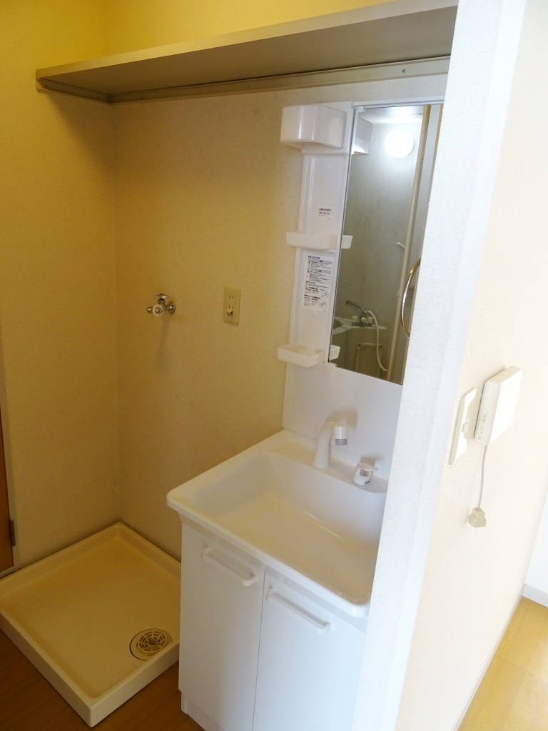 シャワー付き洗面台