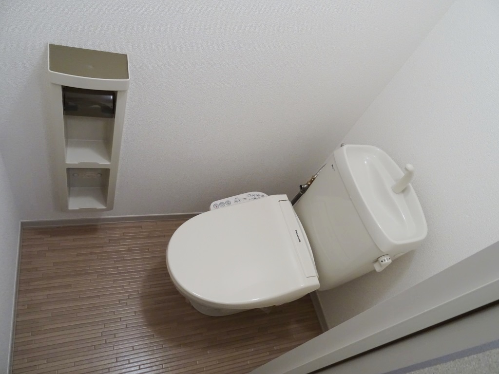 シャワー付きトイレ