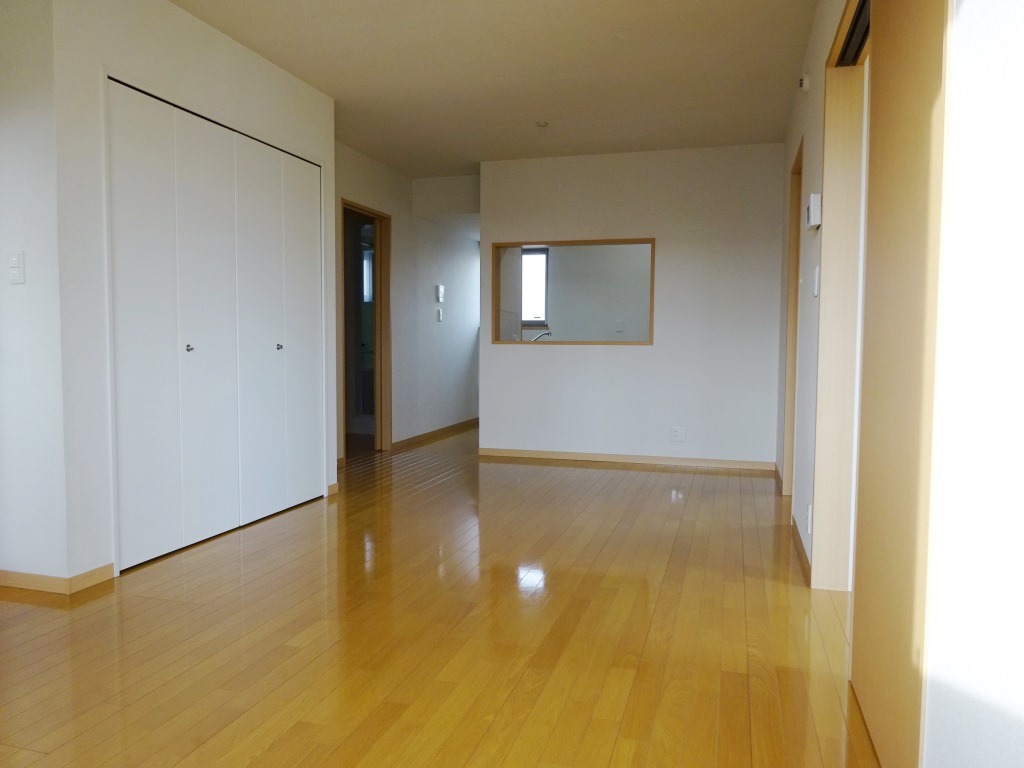 リビング15.6帖 (内装)