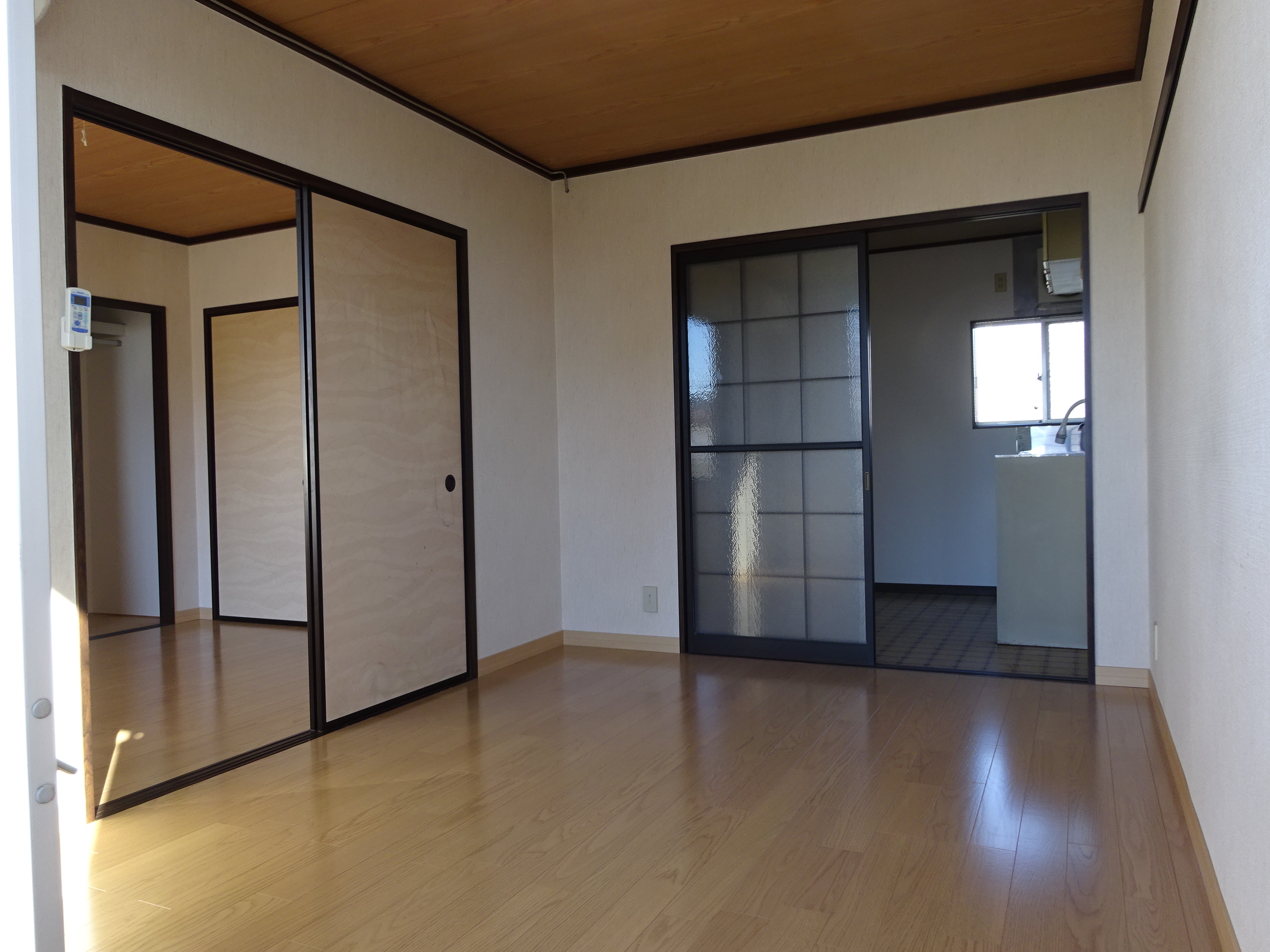 洋室5.6帖 (内装)