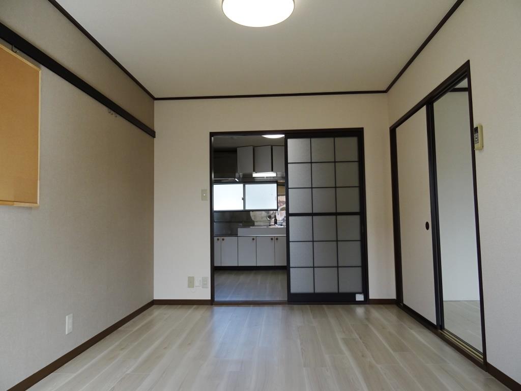 6.2帖の洋室 (内装)