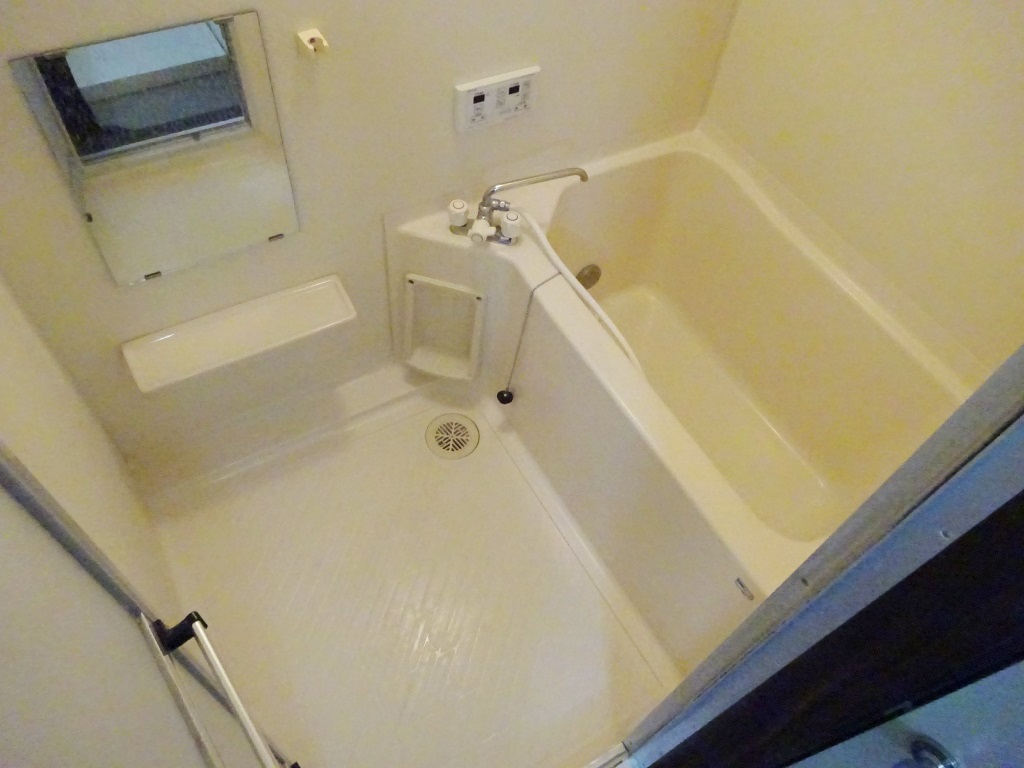 追い焚き機能付きバス (風呂)