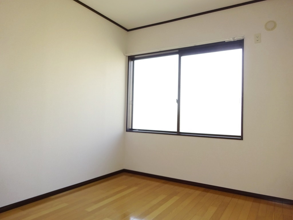 北側洋室6帖 (内装)