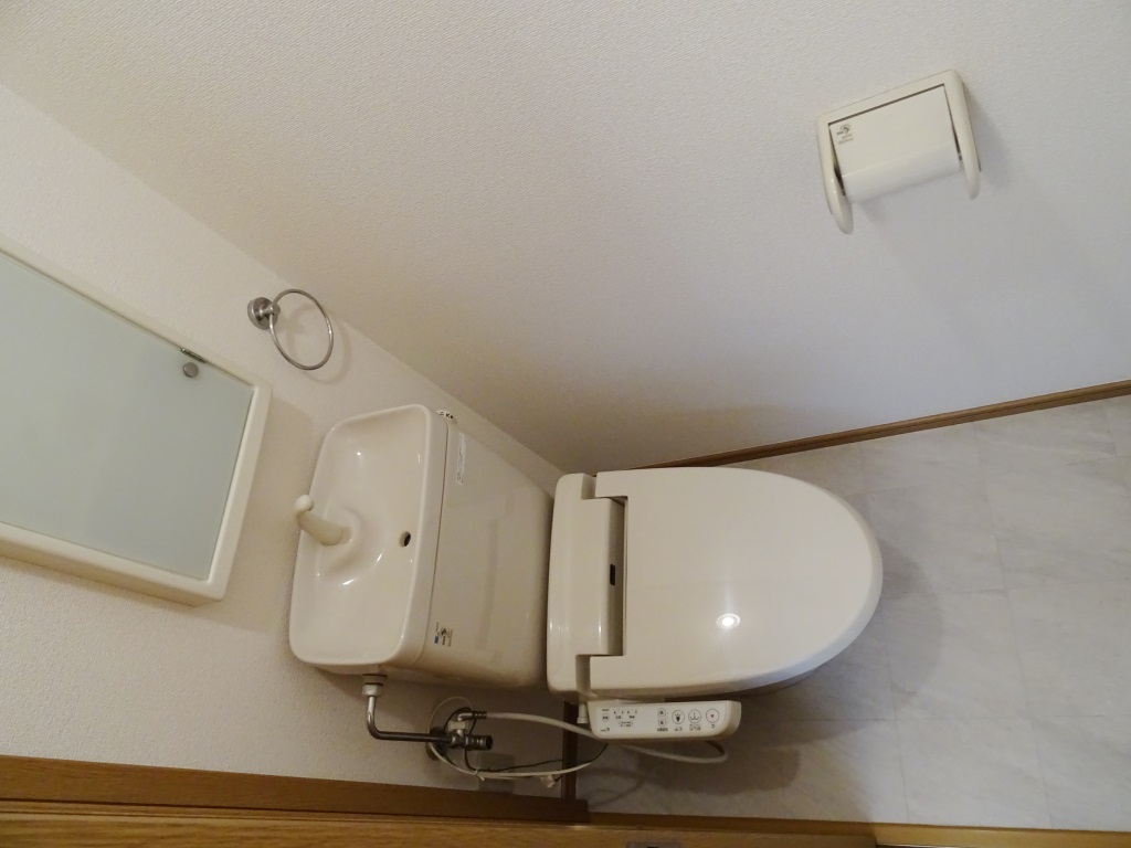 シャワー付きトイレ