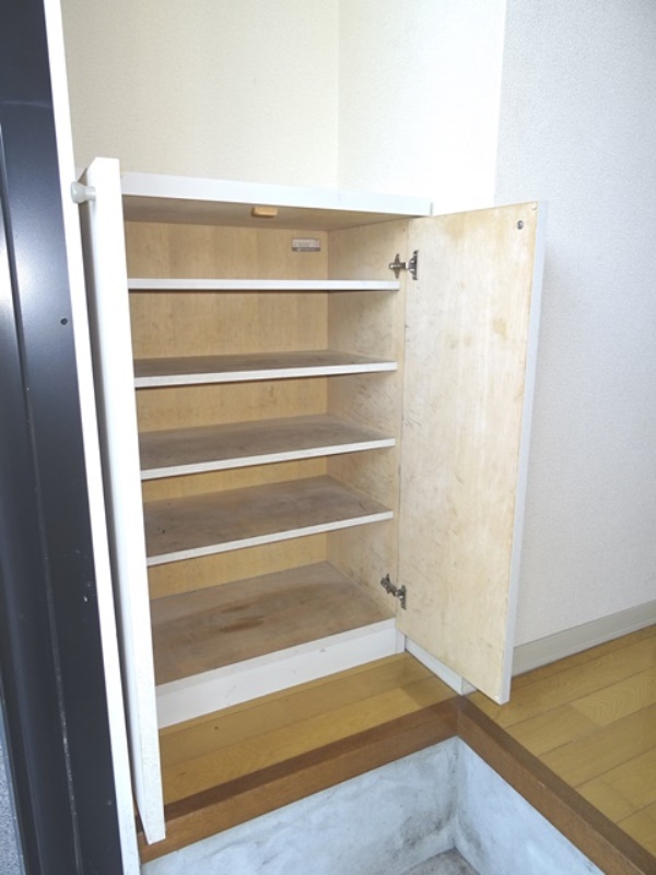 玄関のシューズボックス
