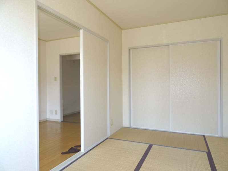 和室5.6帖 (内装)