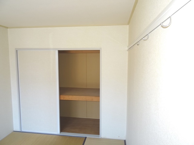 和室の収納 (キッチン)