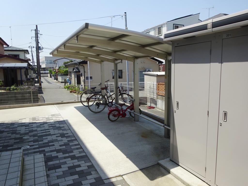 屋根付き駐輪場