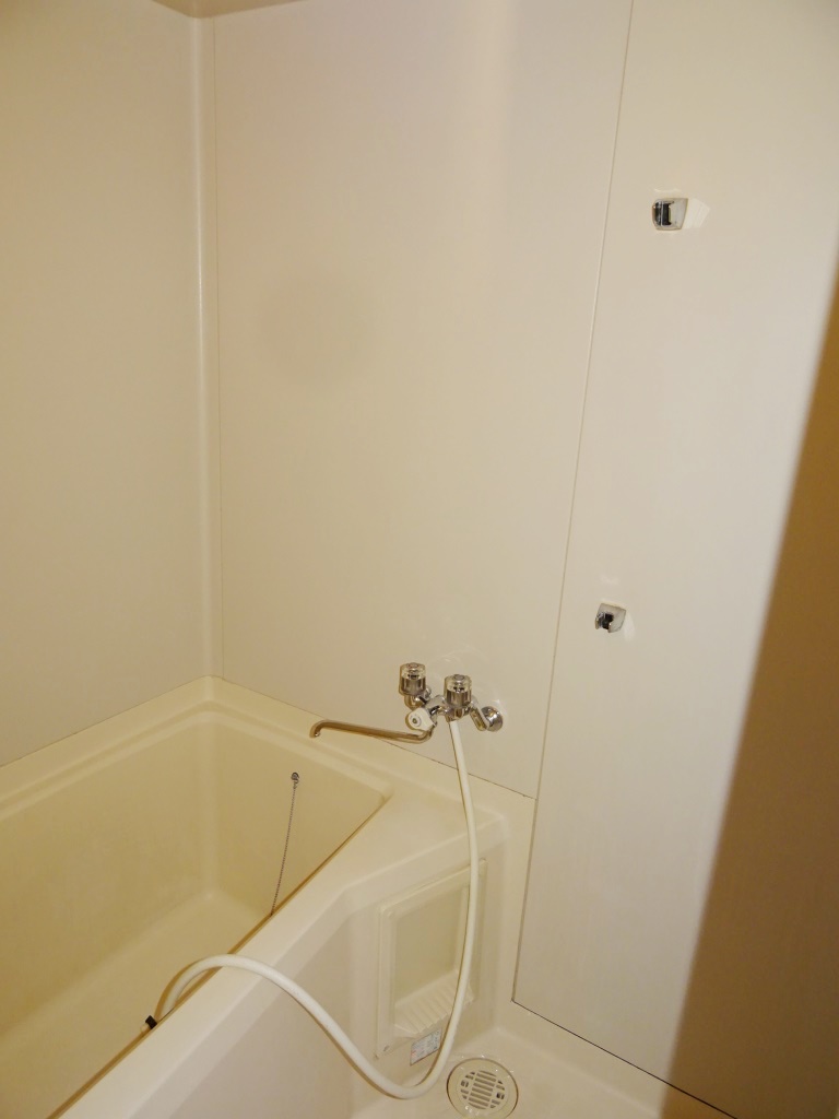 バスルーム（追い焚き設置予定）