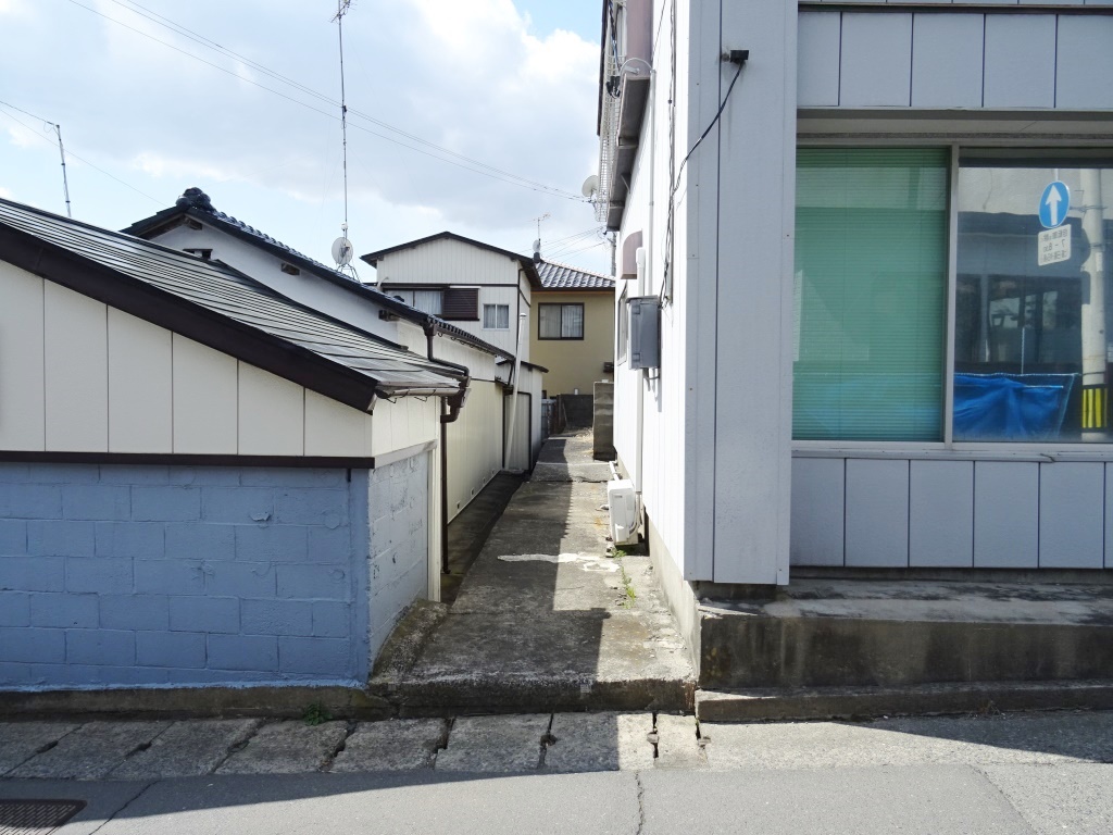 南側の通路部分