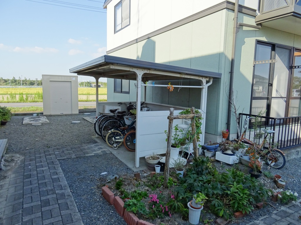 屋根付きの駐輪場