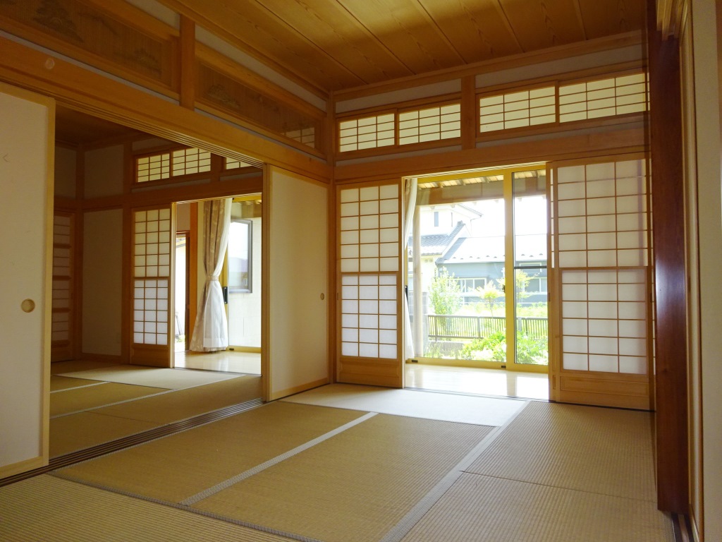 6帖の和室 (内装)