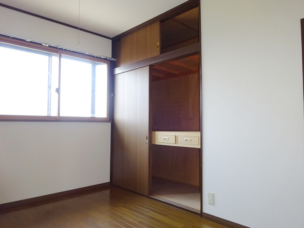 洋室6帖の収納