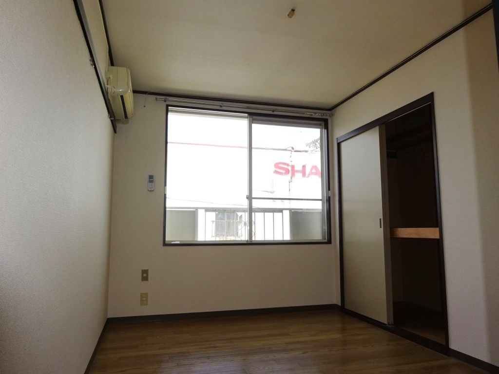 洋室5.5帖収納あり