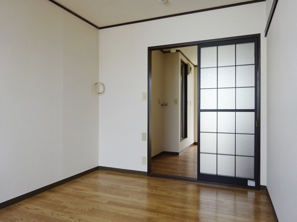 洋室5.5帖 (内装)
