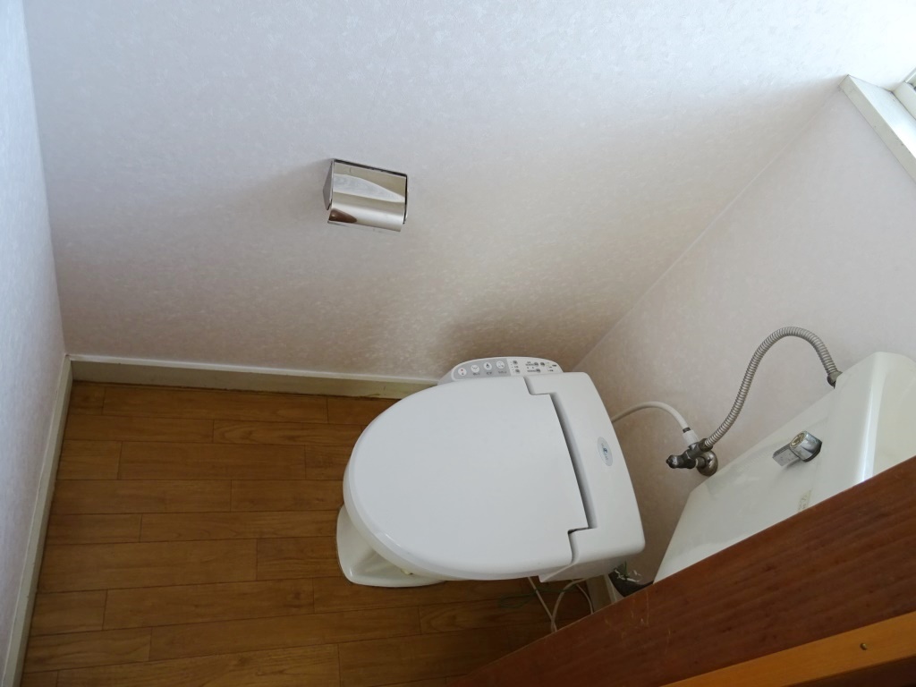 シャワー付きトイレ