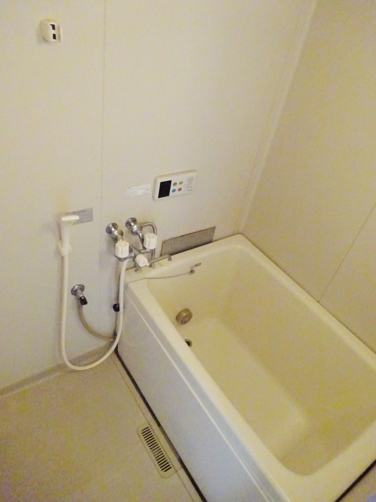 追い焚き機能付きバス