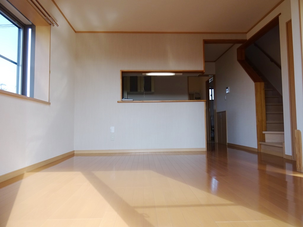 1階　13.25帖のＬＤＫ (居間)
