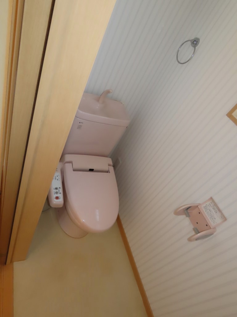 シャワー付きトイレ