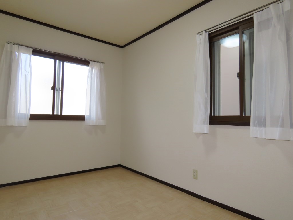 洋室5.6帖 (内装)