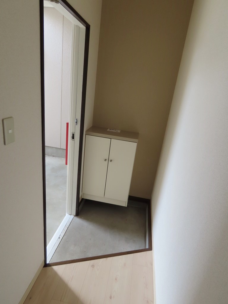  (玄関)