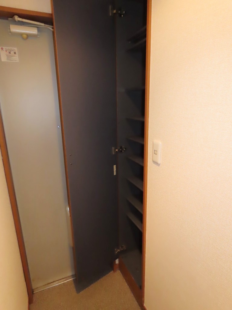 玄関の靴収納