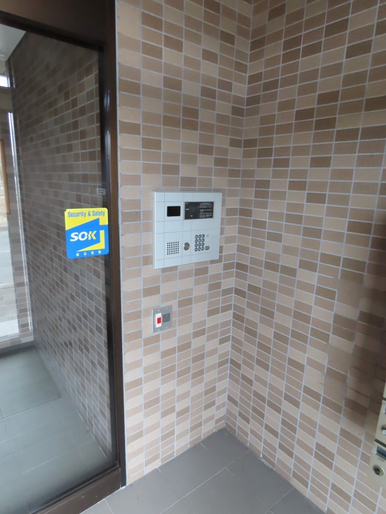 エントランスのオートロック