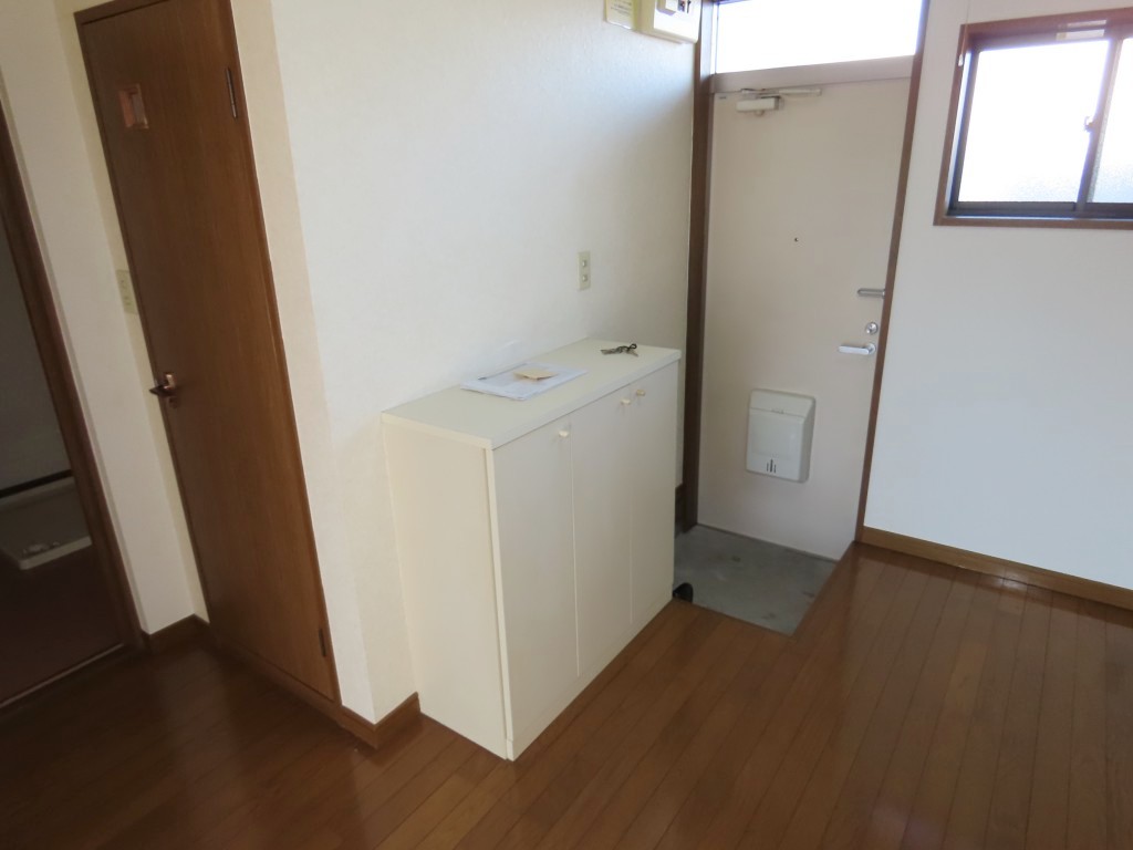 玄関 (玄関)