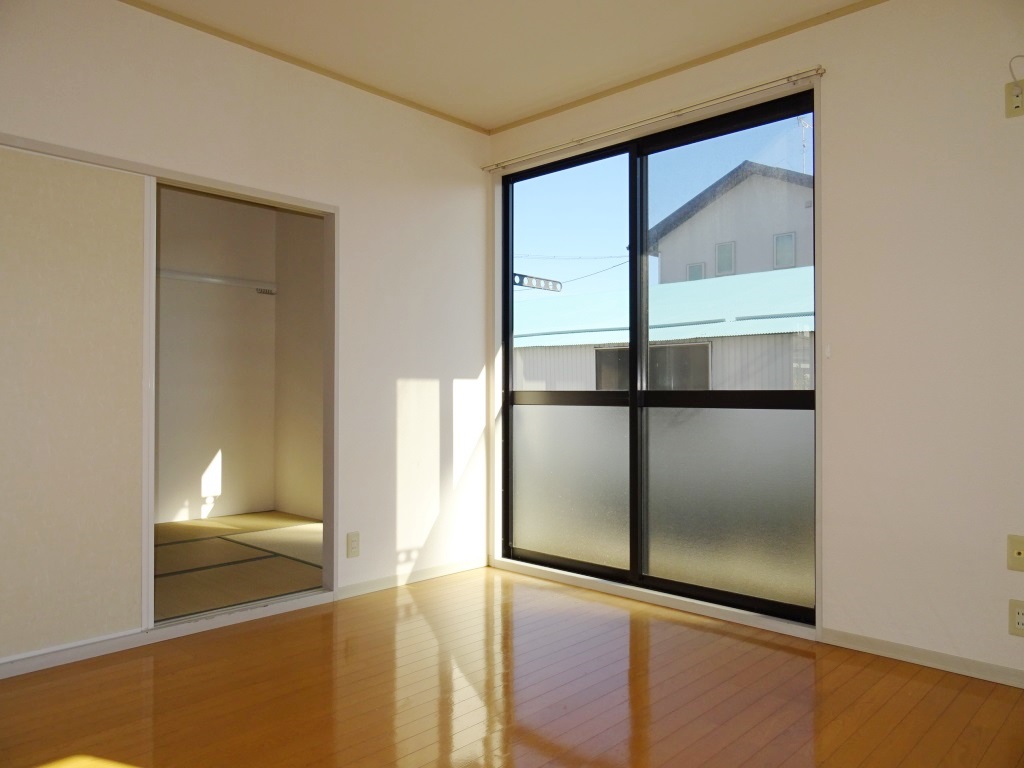 広々した7.6帖洋室 (内装)