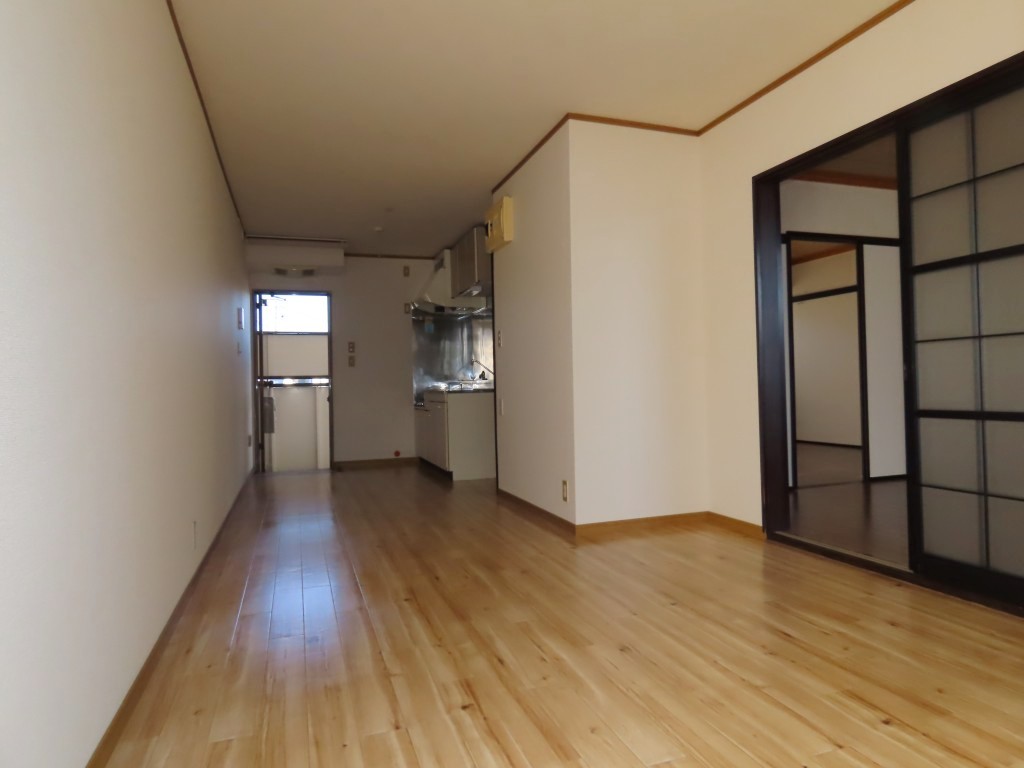 12帖の広々LDK(内装)