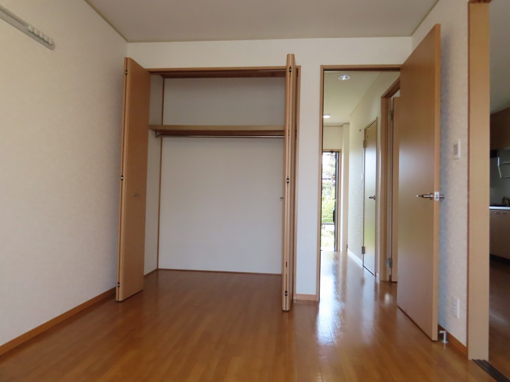 6帖のクローゼット (内装)