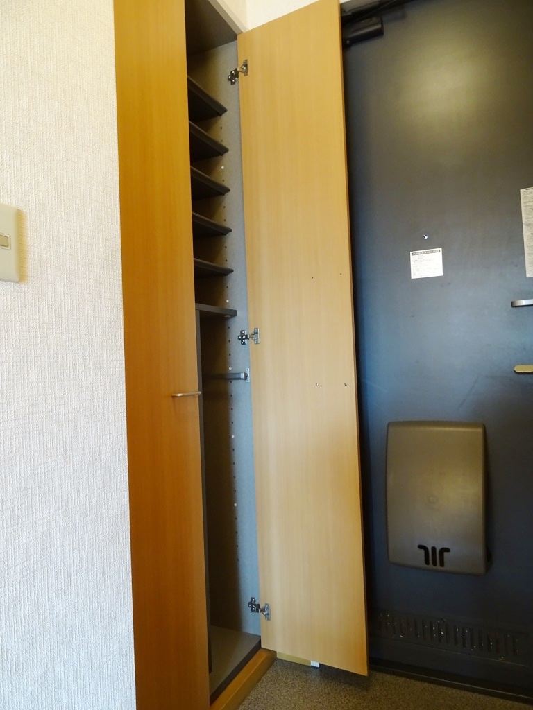 玄関のシューズボックス