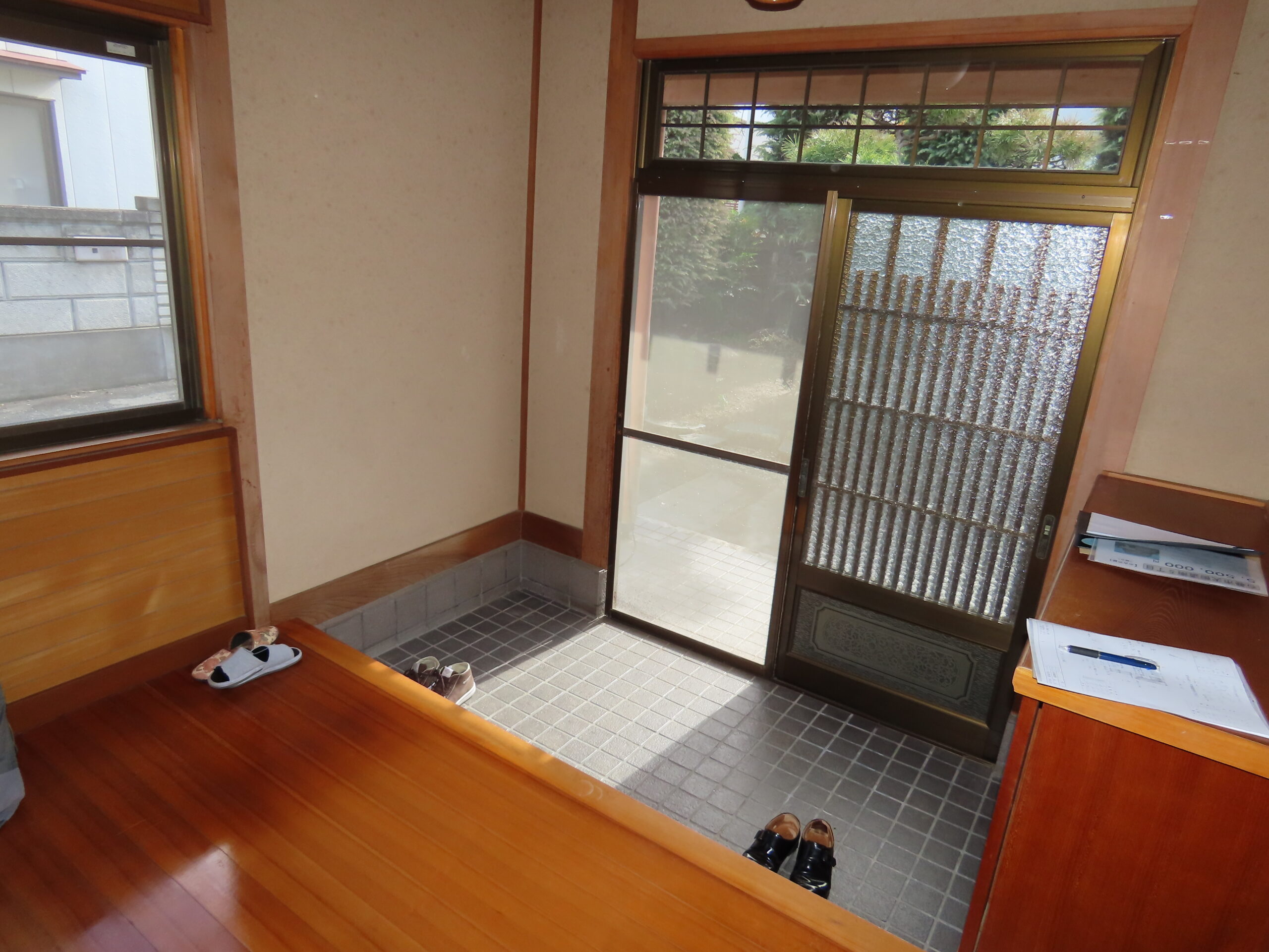 広い玄関 (玄関)