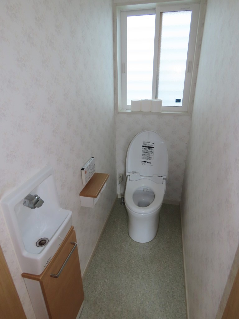 1階のシャワー付きトイレ